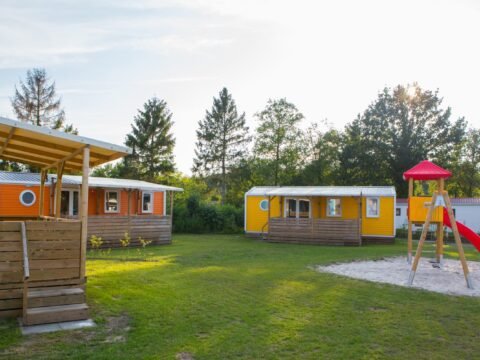 Camping 't Veld - vakantiehuizen
